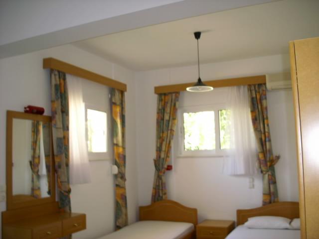 Xenos Apartments Keratokampos Luaran gambar