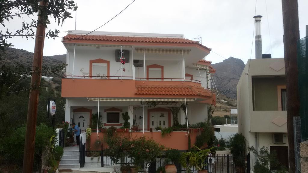 Xenos Apartments Keratokampos Luaran gambar